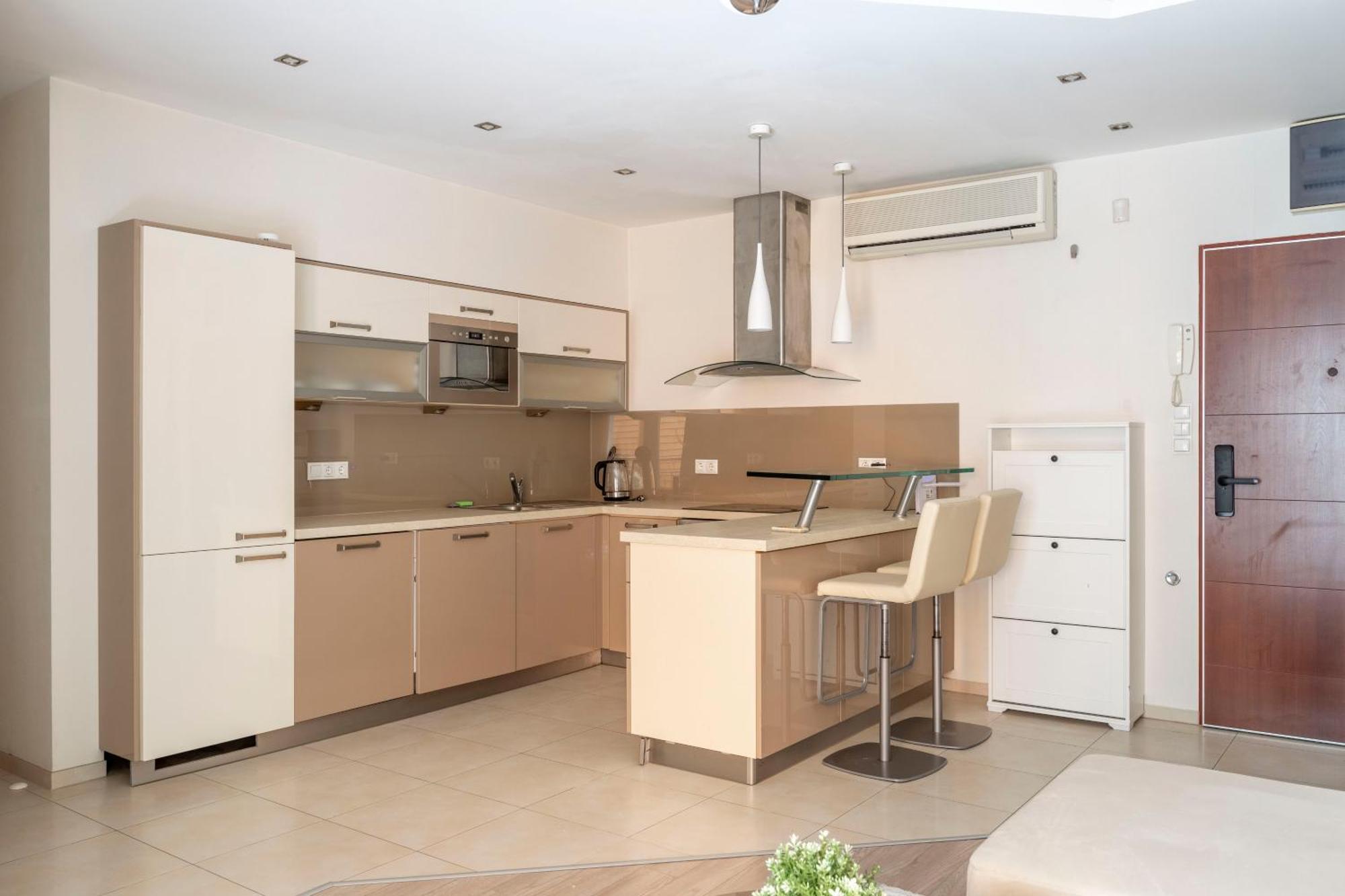 Exclusive Central Suite With Balcony By Prestige Homes 布达佩斯 外观 照片