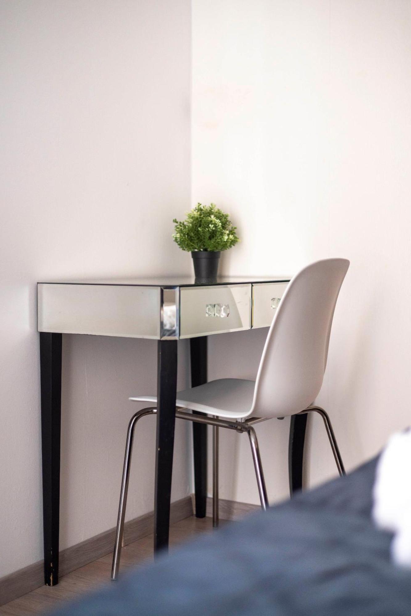 Exclusive Central Suite With Balcony By Prestige Homes 布达佩斯 外观 照片