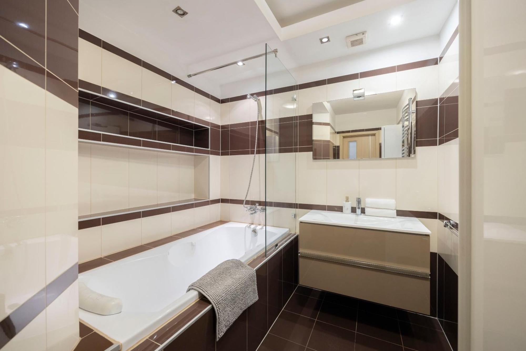 Exclusive Central Suite With Balcony By Prestige Homes 布达佩斯 外观 照片