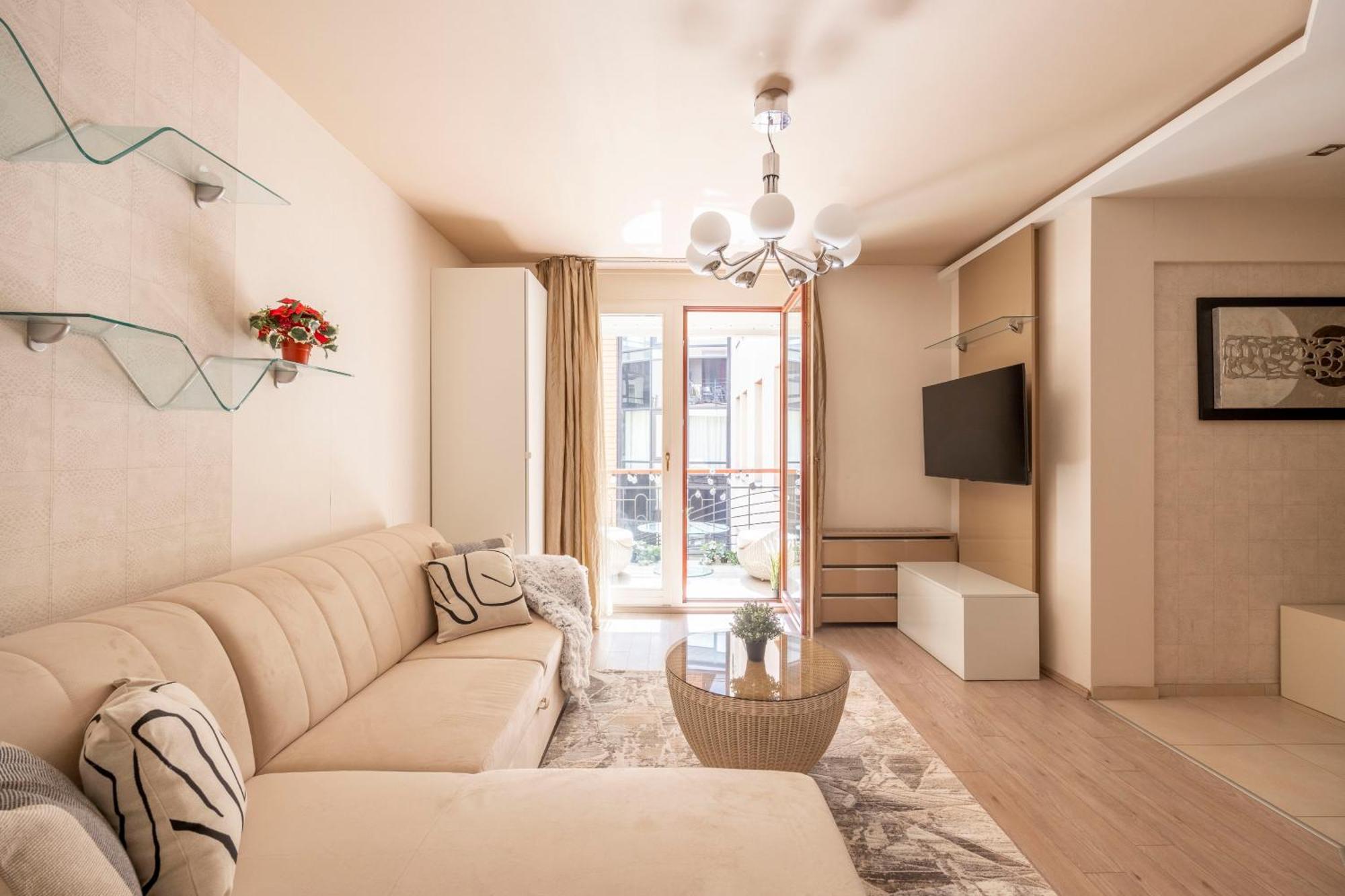 Exclusive Central Suite With Balcony By Prestige Homes 布达佩斯 外观 照片